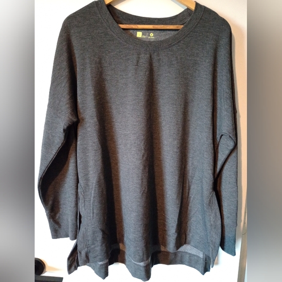 Xersion Tops - Xersion Dark Gray Long Sleeve Top Size Large